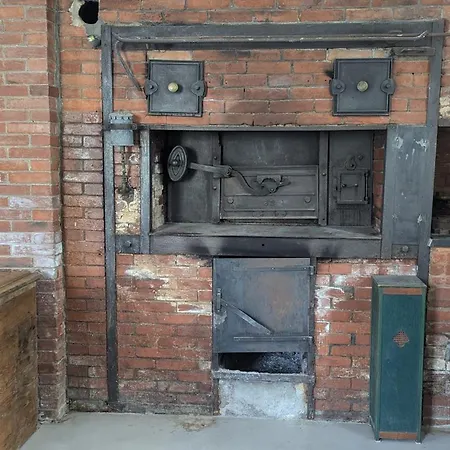 De L'ancienne Boulangerie De * Mosnac (Charente-Maritime)
