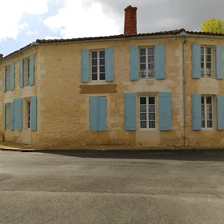 De L'ancienne Boulangerie De * Mosnac (Charente-Maritime)