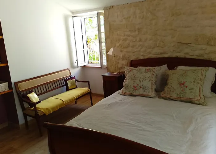 De L'ancienne Boulangerie De * Mosnac (Charente-Maritime)